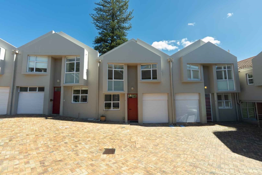 3 Bedroom Property for Sale in Gardens Western Cape
